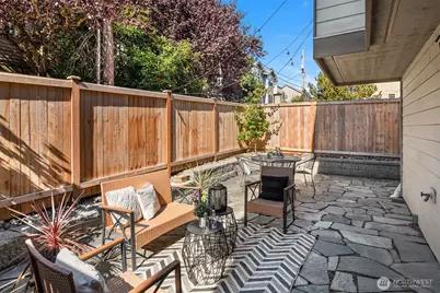 8521 Interlake Avenue N #B, Seattle, WA 98103 - Photo 25