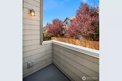 8521 Interlake Avenue N #B, Seattle, WA 98103 - Photo 15