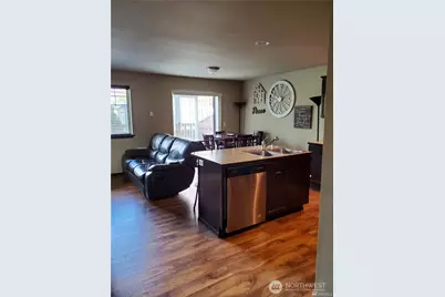 196 N Township Street, Sedro Woolley, WA 98284 - Photo 3