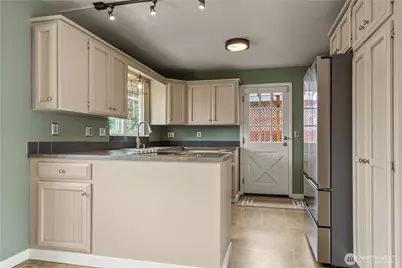 366 N Park Street, Lynden, WA 98264 - Photo 9