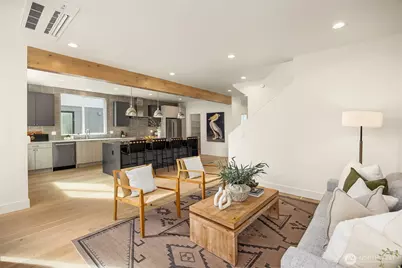4413 2nd Avenue NE, Seattle, WA 98105 - Photo 5