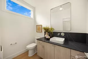 4413 2nd Ave NE, Seattle, WA 98105 - Photo 7