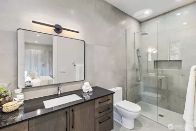 1653 105th Avenue SE, Bellevue, WA 98004 - Photo 35