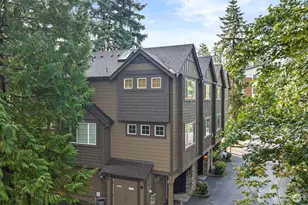 23036 NE 8th St, Sammamish, WA 98074 - Photo 23