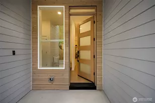 8407 NE 137th St, Kirkland, WA 98034 - Photo 3