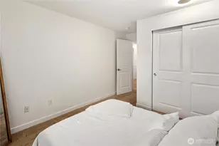 8816 Nesbit Ave N, Seattle, WA 98103 - Photo 15