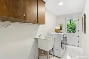 14406 NE 11th Pl, Bellevue, WA 98007 - Photo 31