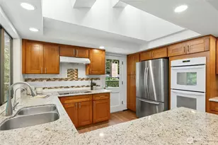 14406 NE 11th Pl, Bellevue, WA 98007 - Photo 15