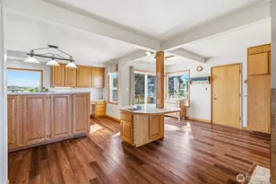 15957 Kamb Rd, Mount Vernon, WA 98273 - Photo 23