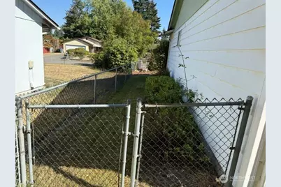 16106 14th Avenue E, Tacoma, WA 98445 - Photo 35