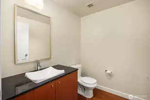 909 5th Ave, Seattle, WA 98164 - Photo 19