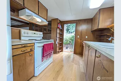 7614 NE Bothell Way #17, Kenmore, WA 98028 - Photo 7
