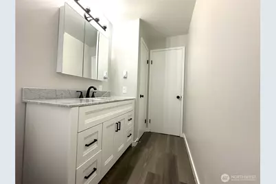 2501 Rucker Avenue, Everett, WA 98201 - Photo 37