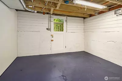 311 N 47th Street, Seattle, WA 98103 - Photo 31
