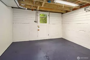 311 N 47th St, Seattle, WA 98103 - Photo 31