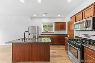 1529 202nd St Ct E, Spanaway, WA 98387 - Photo 5