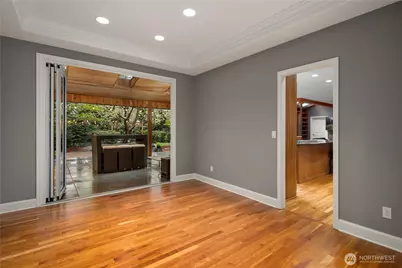 10444 SE 22nd Street, Bellevue, WA 98004 - Photo 13
