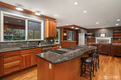 10444 SE 22nd Street, Bellevue, WA 98004 - Photo 5