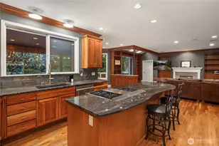 10444 SE 22nd St, Bellevue, WA 98004 - Photo 5