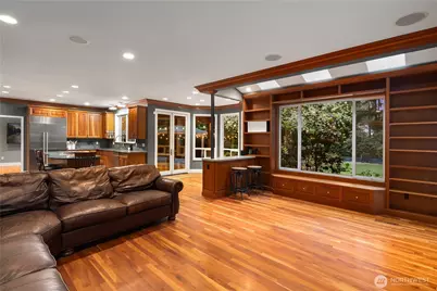 10444 SE 22nd Street, Bellevue, WA 98004 - Photo 9