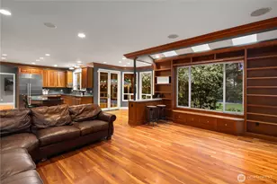 10444 SE 22nd St, Bellevue, WA 98004 - Photo 9