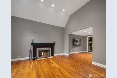 10444 SE 22nd Street, Bellevue, WA 98004 - Photo 11