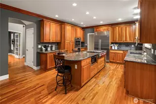 10444 SE 22nd St, Bellevue, WA 98004 - Photo 7