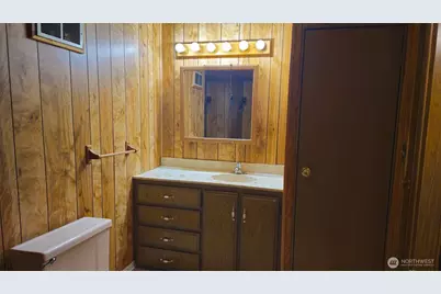 22430 Cedarview Drive E, Bonney Lake, WA 98391 - Photo 13