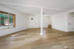 813 Hazzle Ct, Coupeville, WA 98239 - Photo 3