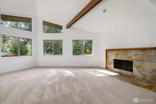 813 Hazzle Ct, Coupeville, WA 98239 - Photo 9