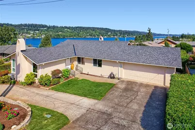 1112 N 38th Street, Renton, WA 98056 - Photo 1