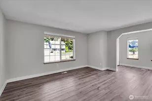 814 291st St E, Roy, WA 98580 - Photo 5