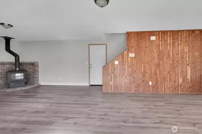 814 291st Street E, Roy, WA 98580 - Photo 15