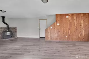 814 291st St E, Roy, WA 98580 - Photo 15