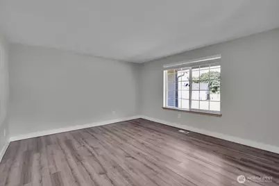 814 291st Street E, Roy, WA 98580 - Photo 7