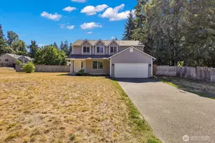 814 291st St E, Roy, WA 98580 - Photo 3