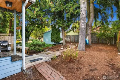730 N 100th Street, Seattle, WA 98133 - Photo 27