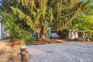 730 N 100th St, Seattle, WA 98133 - Photo 35