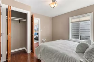 730 N 100th St, Seattle, WA 98133 - Photo 15