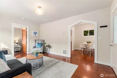 730 N 100th Street, Seattle, WA 98133 - Photo 9