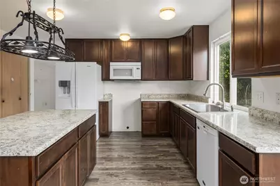 1412 200th Street Ct E, Spanaway, WA 98387 - Photo 9