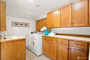 17219 NE 16th Pl, Bellevue, WA 98008 - Photo 25