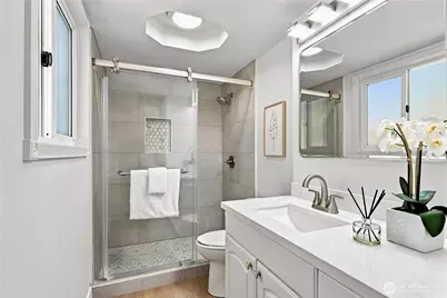 17219 NE 16th Place, Bellevue, WA 98008 - Photo 15