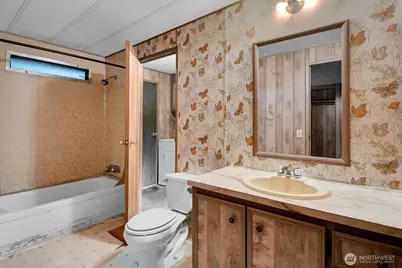 19501 129th Avenue NE, Bothell, WA 98011 - Photo 17