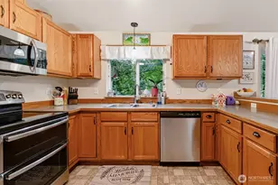 210 Great Northern Rd, Kalama, WA 98625 - Photo 11