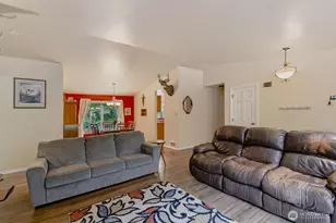 210 Great Northern Rd, Kalama, WA 98625 - Photo 7
