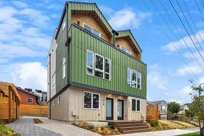 7018 8th Avenue NE, Seattle, WA 98115 - Photo 1