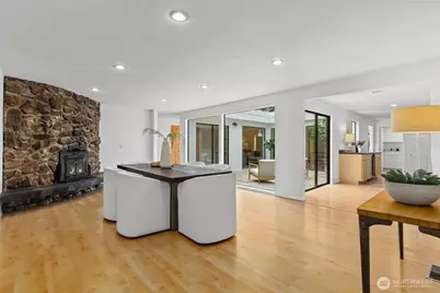 21015 NE 11th Street, Sammamish, WA 98074 - Photo 11
