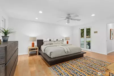 21015 NE 11th Street, Sammamish, WA 98074 - Photo 23