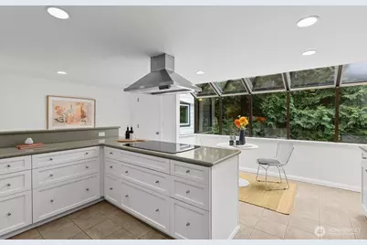 21015 NE 11th Street, Sammamish, WA 98074 - Photo 15